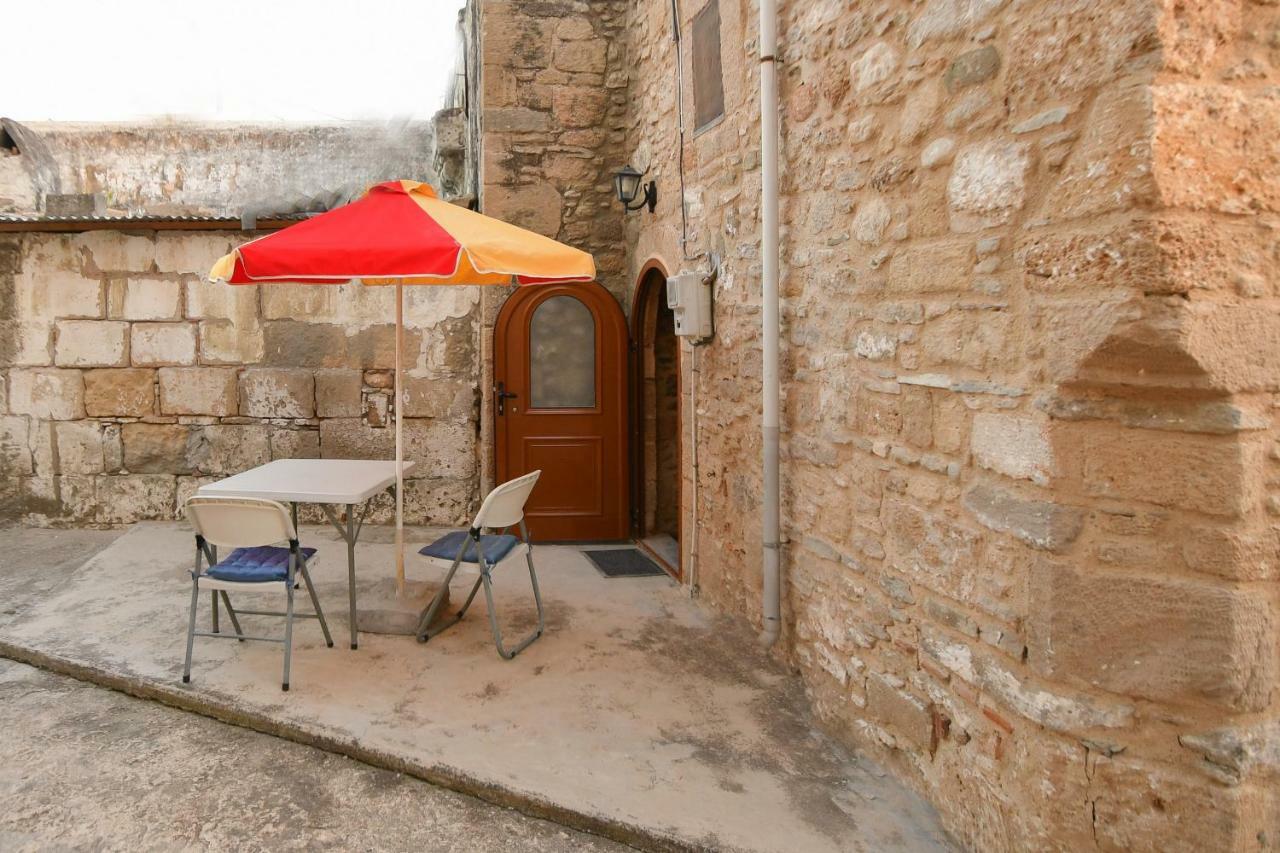 Stone House Apartamento Malona Village Exterior foto