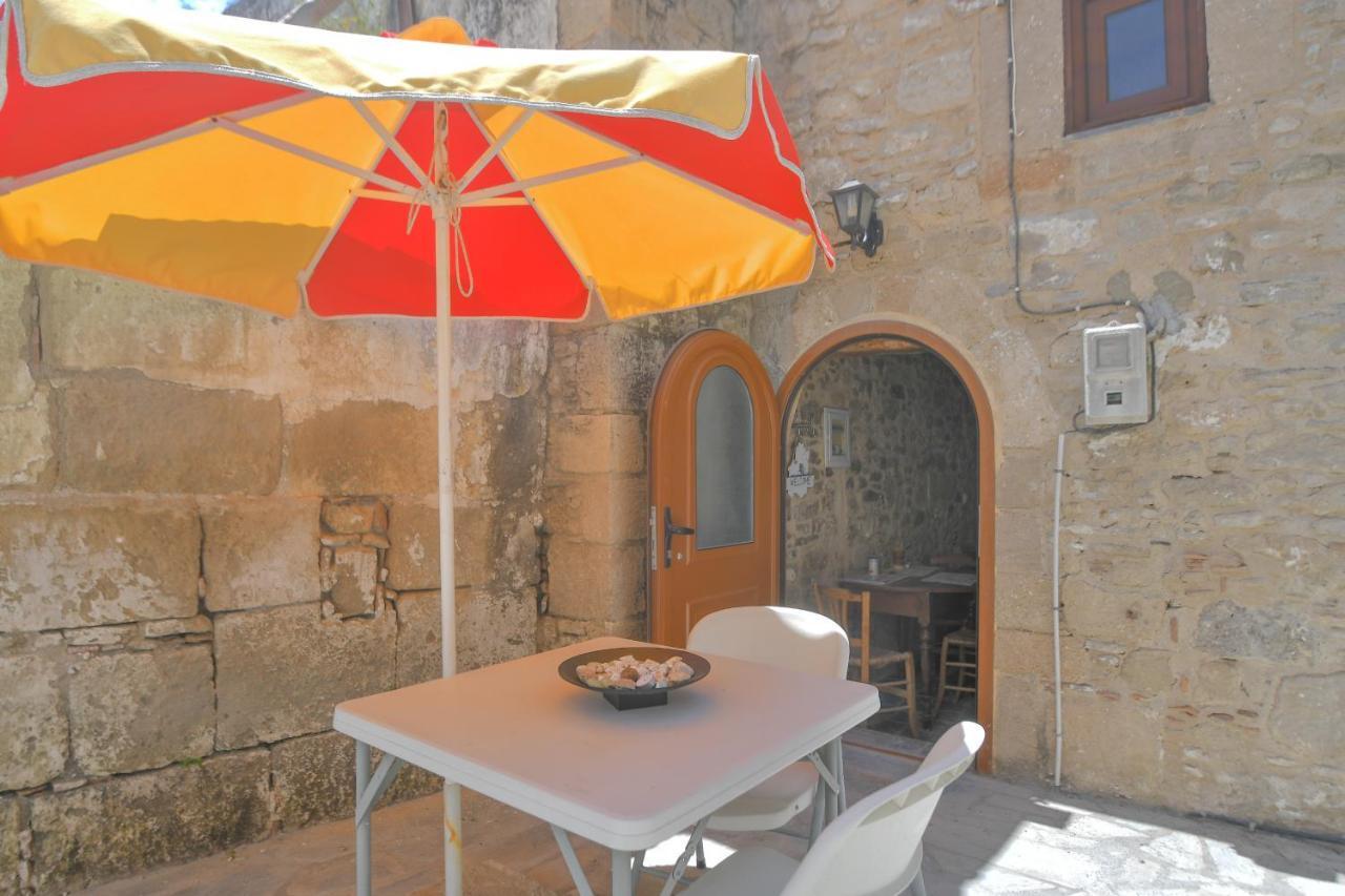 Stone House Apartamento Malona Village Exterior foto